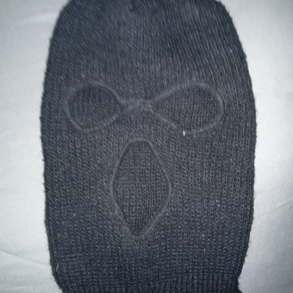 Winter hat - Picture 8 of 9